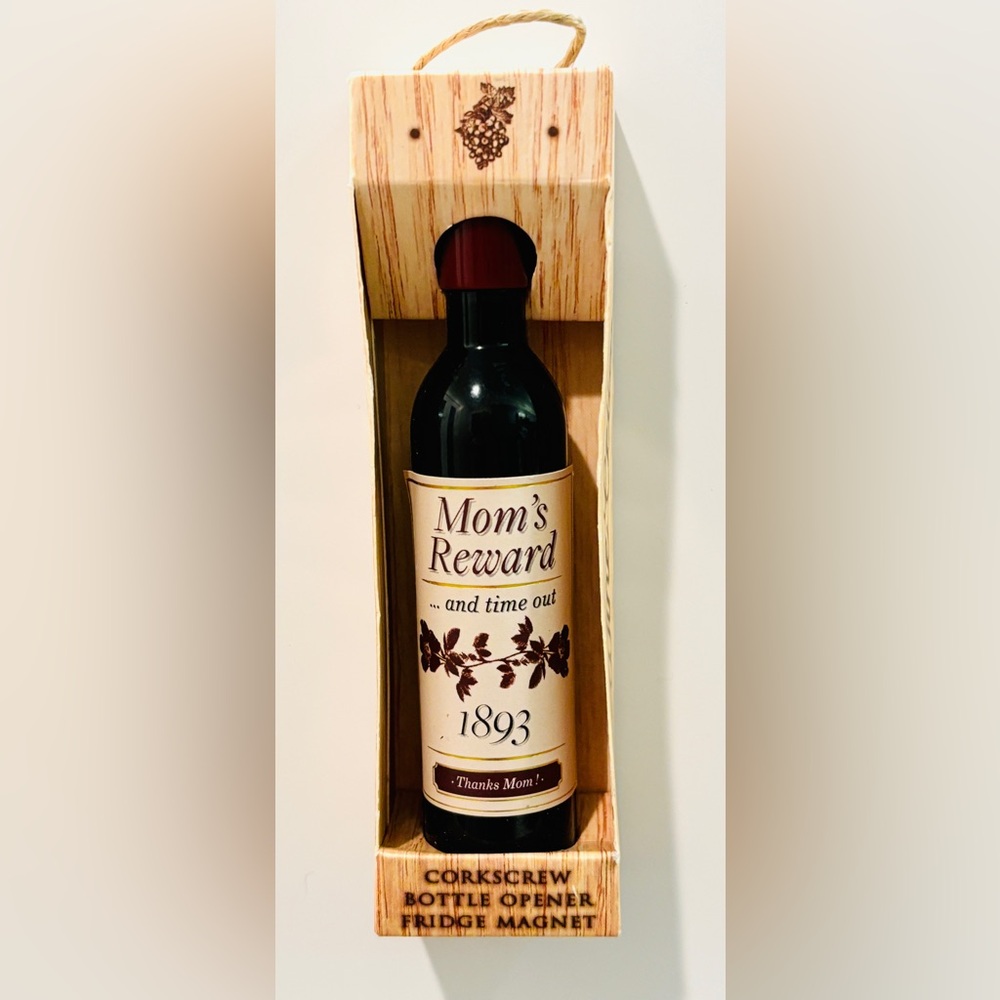 Mom-themed 🍷Corkscrew - Bottle Opener - Fridge Magnet 🍷